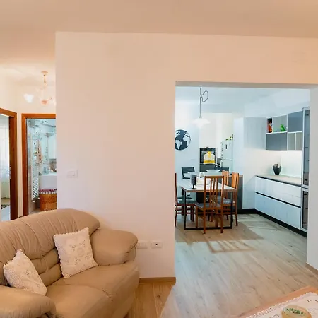 Διαμέρισμα Casa Di Samu *